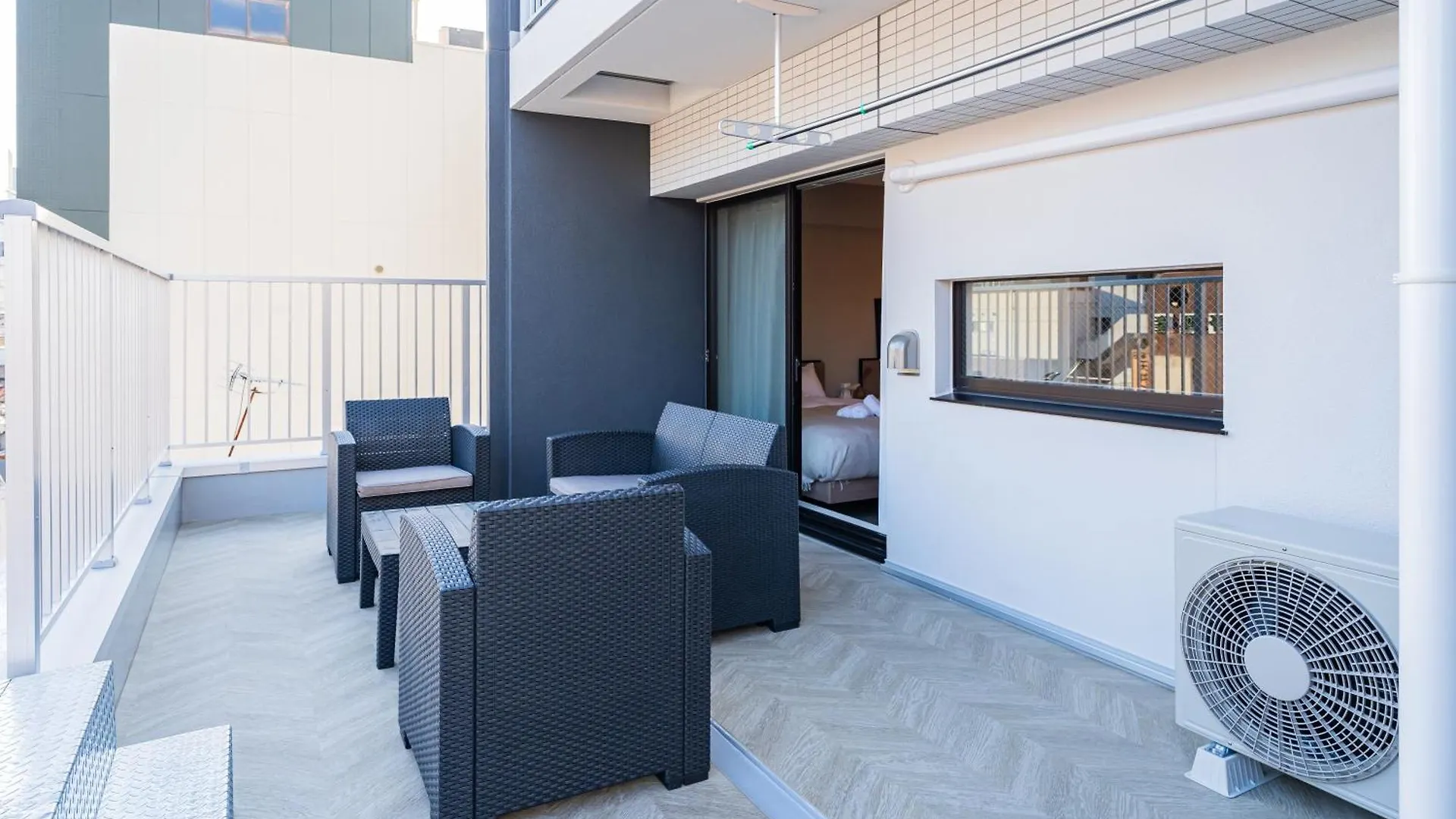 Apartment Hotel 11 Umeda Kamiyama Osaca