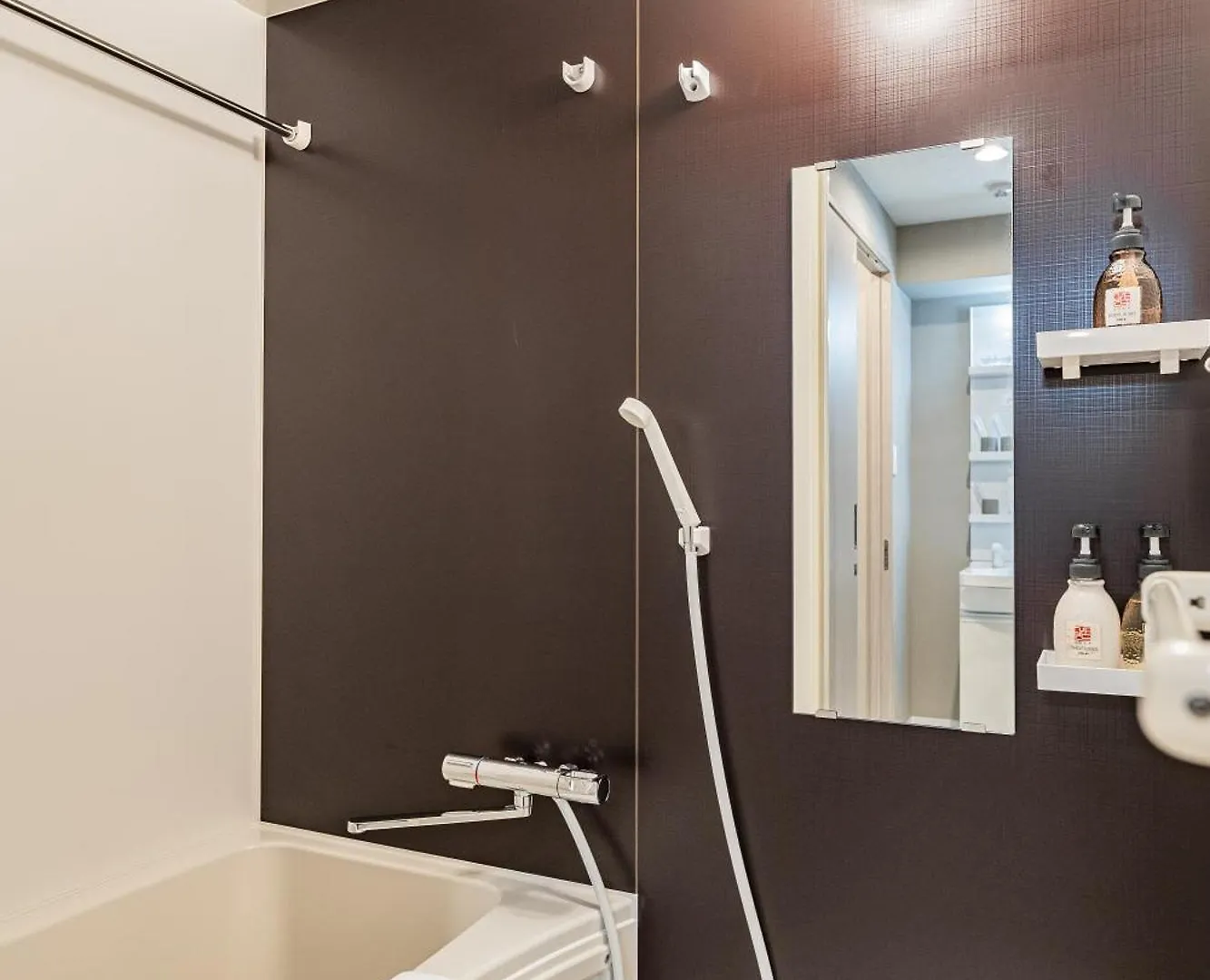 Apartment Hotel 11 Umeda Kamiyama 大阪市 日本