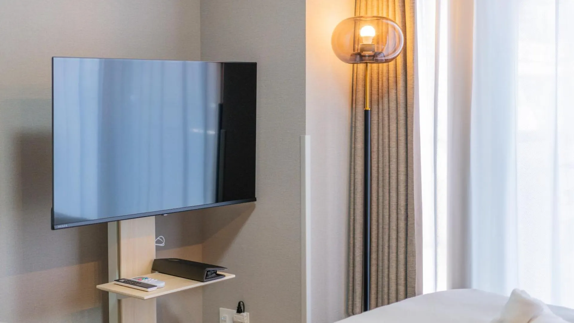 Apartment Hotel 11 Umeda Kamiyama Osaka